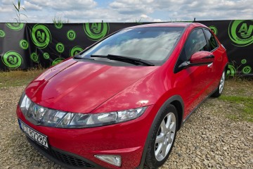 zadbany 2.2 diesel grzane siedzenia hak
